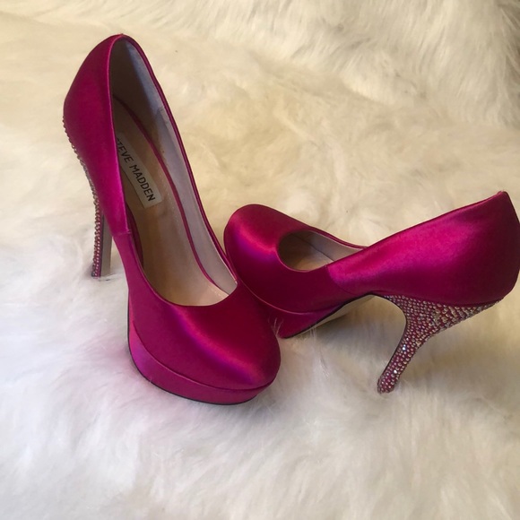 Beautiful party/casual sassy platform. - Picture 8 of 9